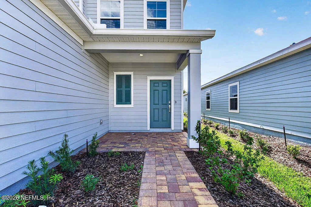 4 bed, 3.5 bath, 2260 sqft, $2,495 — Photo 4