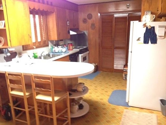 4th image of 245 Northwood Dr