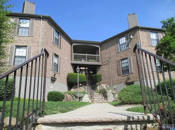 181 Long Hill Rd APT 1-15, Little Falls, NJ 07424