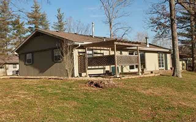 2nd image of 8643 W White Oak Ln