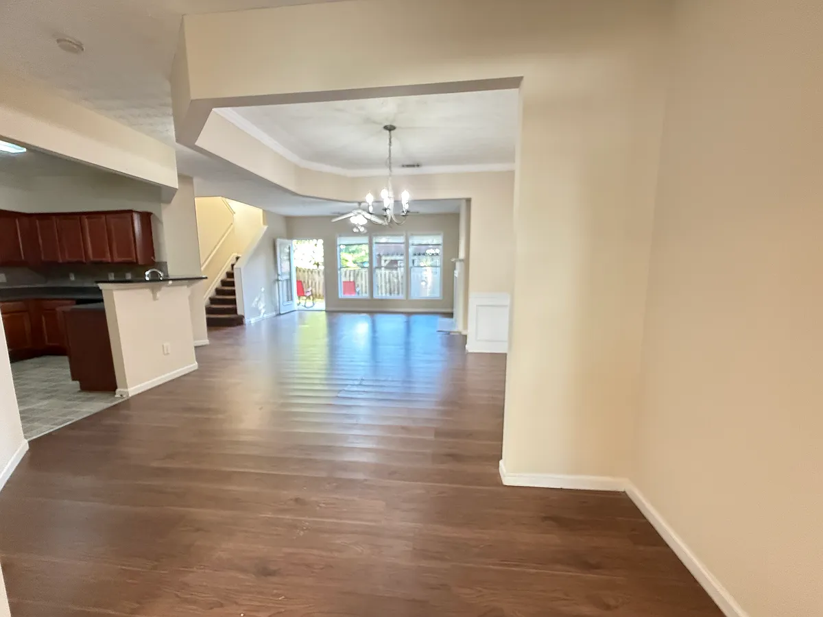 Building Photo - 4250 Annlette Dr