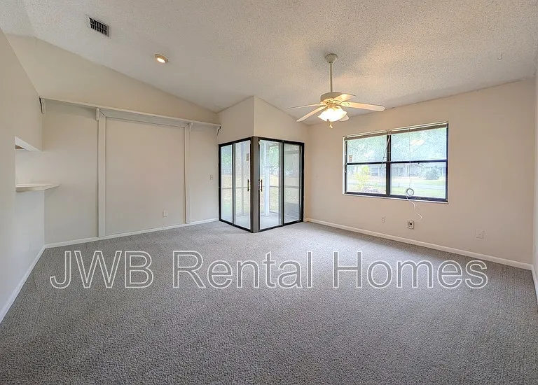 8412 Long Meadow Cir N — Photo 4