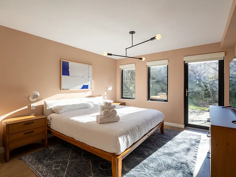 230 Bergen St #1 — Photo 32