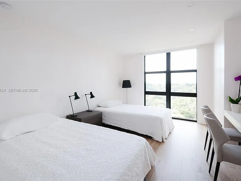 1121 Crandon Blvd #D301 — Photo 8