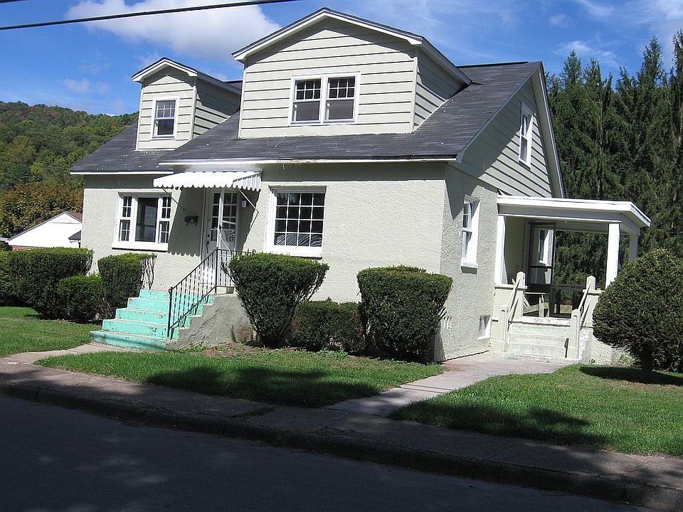 2nd image of 30 B Ave