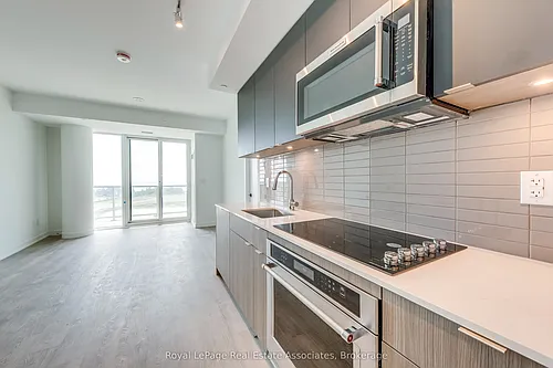 220 Missinnihe Way #806 Photo 1