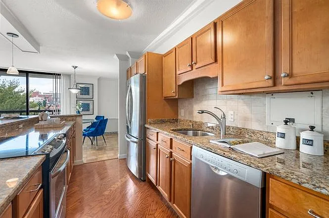 60 Longwood Ave #602 — Photo 14