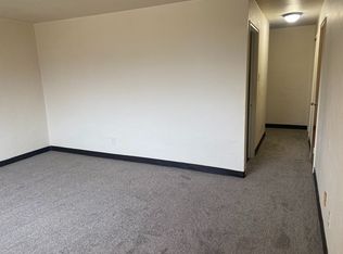 1661 Skyline Dr APT 5, Pittsburgh, PA 15227
