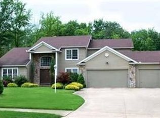 5334 Denise Ct, Solon, OH 44139