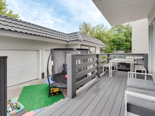 2020 Bleecker Street image 21 of 35