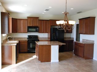 566 Tara Bella Dr, Lincoln, CA 95648