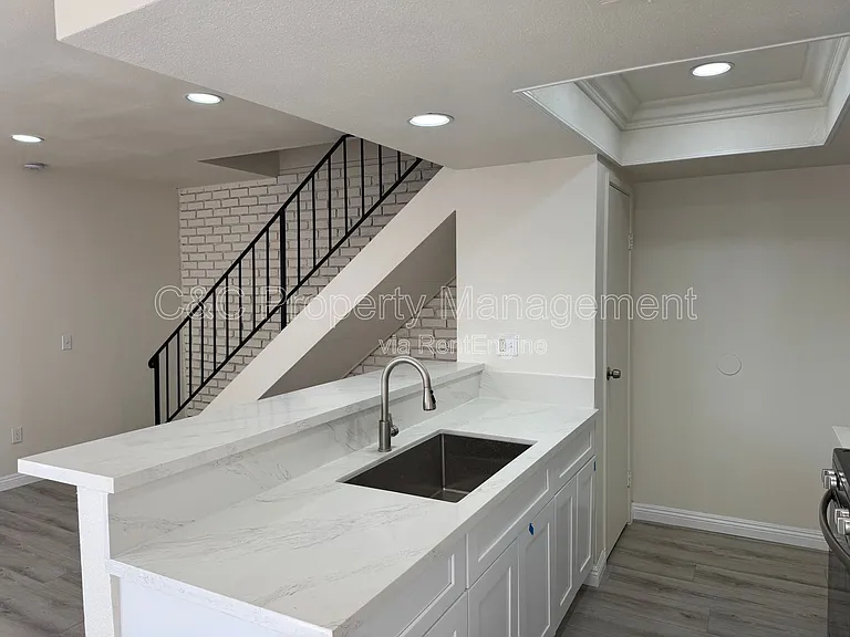 3479 20th St — Photo 2