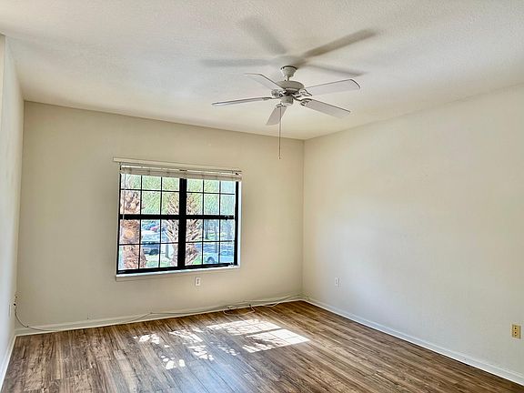 3rd image of 2262 Chianti Pl Unit 523