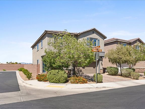 3rd image of 8524 Blazing Desert Ave