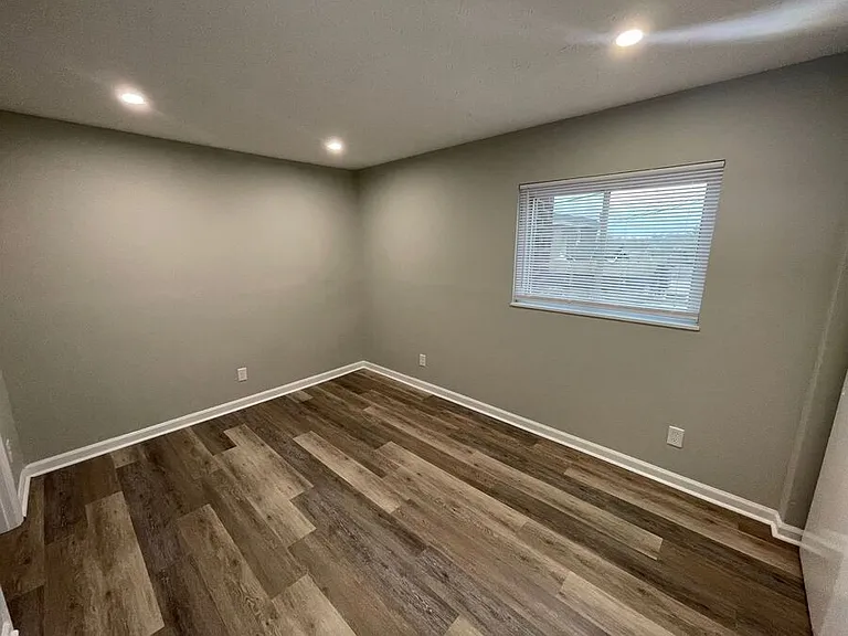 2069 Fontaine Rd #9 — Photo 8