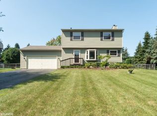 663 S Newman Rd, Lake Orion, MI 48362