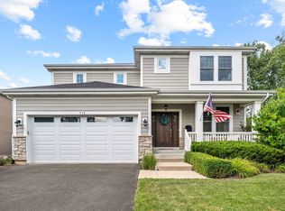 712 E Rockland Rd, Libertyville, IL 60048