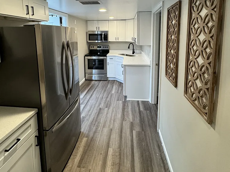 Brandywine Crossing Apartments — Photo 22