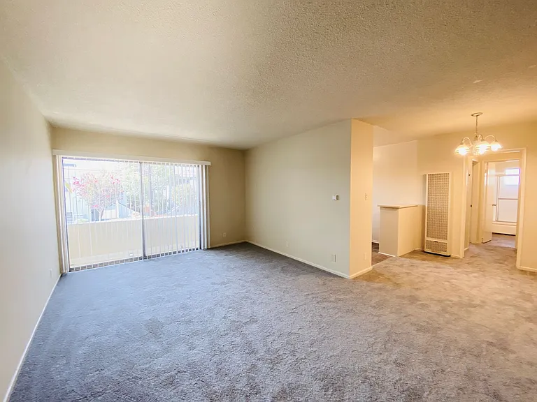 5305 Packard Street — Photo 11