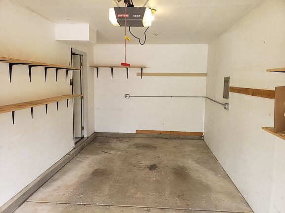 2nd image of 7966 Knottingham Cir APT A