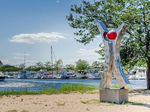 New Buffalo Harbor &
Marina