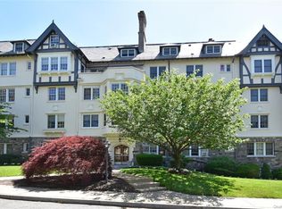 1 Eastbourne APT 2C, Bronxville, NY 10708