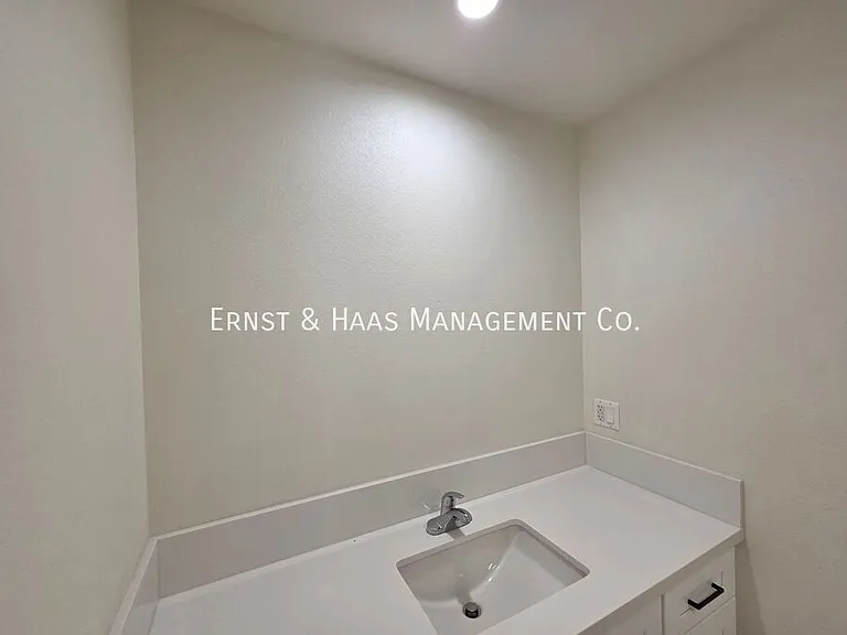 321 Chestnut Ave #6 — Photo 14