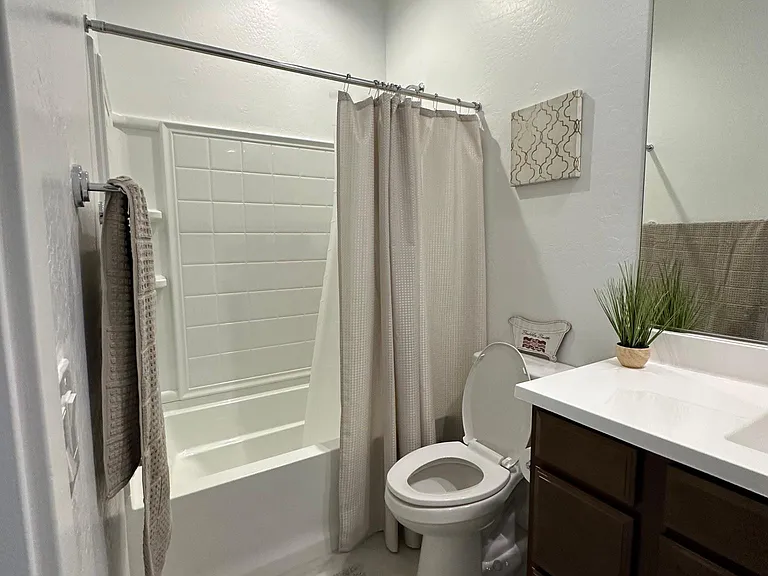 8903 W Solano Dr — Photo 18