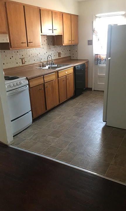 2nd image of 3916 Sims Ave