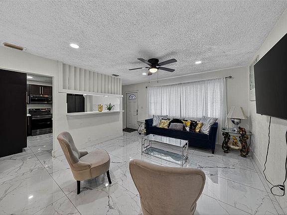5th image of 19621 NW 11th Ct