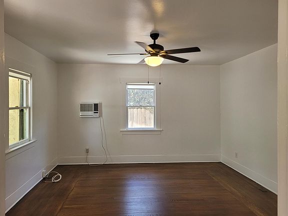 2nd image of 3820 Edenhurst Ave