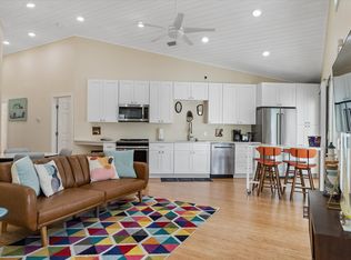 (Undisclosed Address), Saint Petersburg, FL 33705