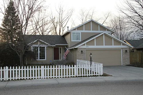 2590 E Bergeson St Photo 1