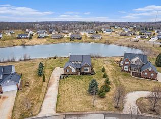 4743 S Quarry Creek Dr, White Lake, MI 48383