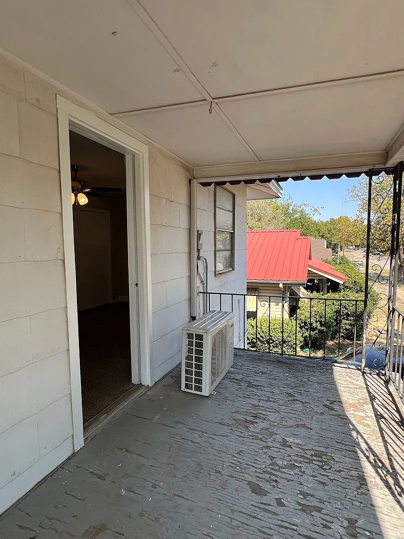 1710 Fillmore — Photo 1