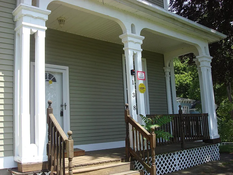 138 Laurel Hill Ave #2 — Photo 3