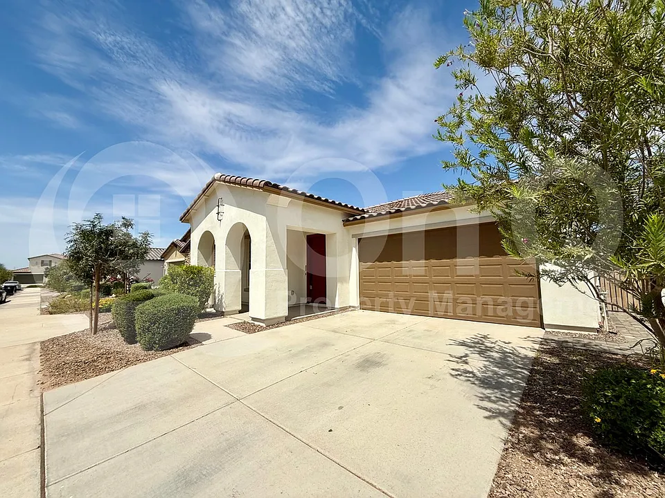 12754 W Parkway Ln