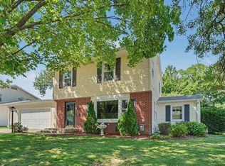 532 Meadowview Dr, Clinton, IA 52732