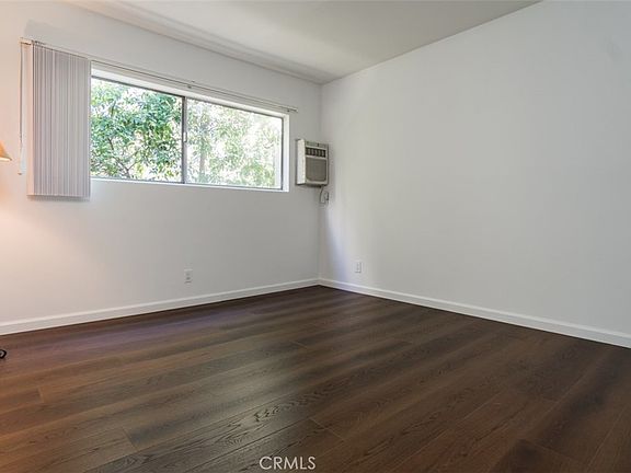 3rd image of 4653 Fulton Ave APT 10