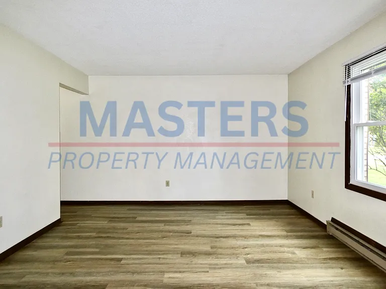 802 Three Meadows Dr — Photo 9