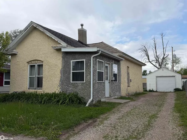 903 S 5th Ave, Marshalltown, IA 50158