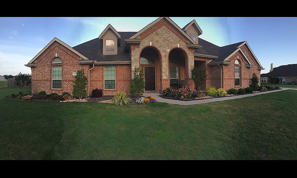 1st image of 941 Mallory Dr