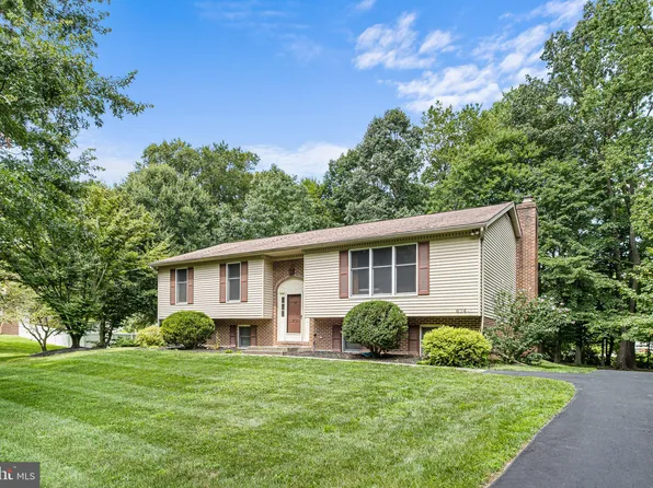 674 Clifton Dr, Bear, DE 19701