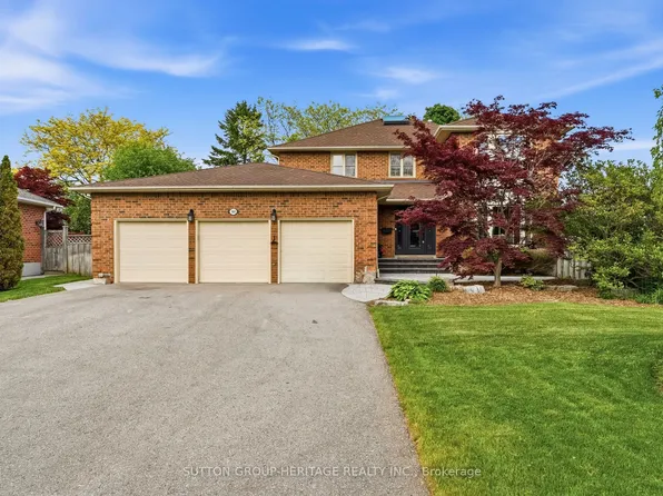 160 Lake Driveway W, Ajax, ON L1S 4V7