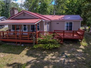 5366 Jerry St, Gladwin, MI 48624