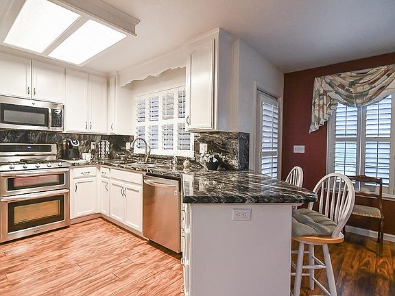 2nd image of 1568 Brookside Dr