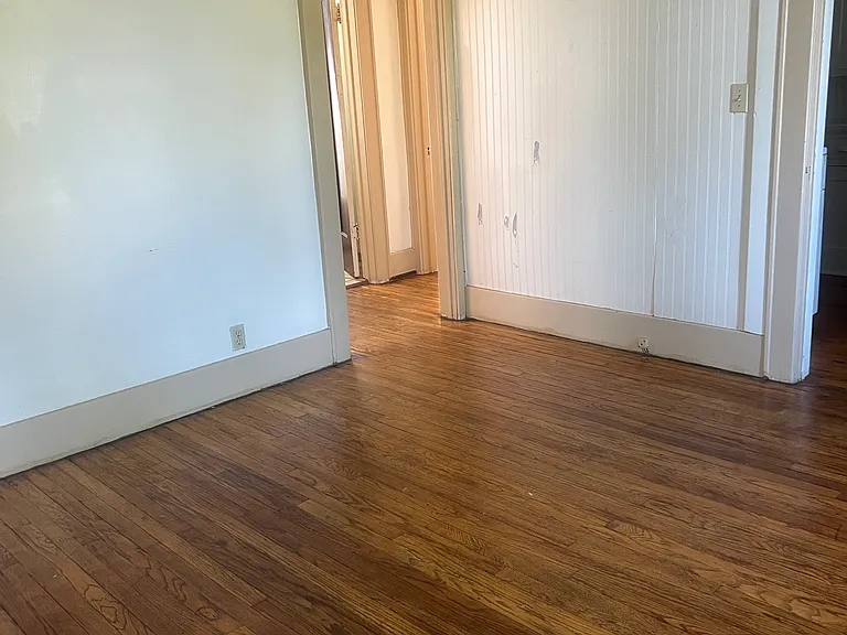 3930 Pine Ave — Photo 17