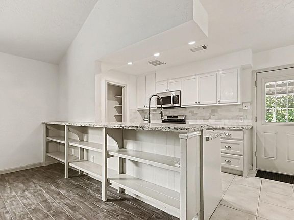 5th image of 3110 Eastwick Ln
