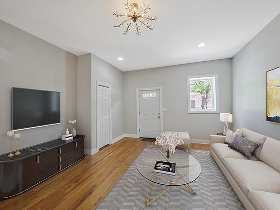 2nd image of 4604 S Wolcott Ave