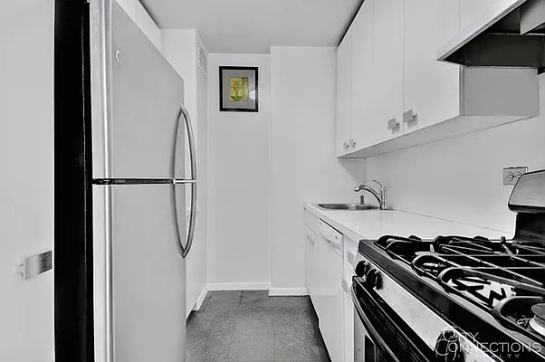 Rented by City Connections Realty | media 4